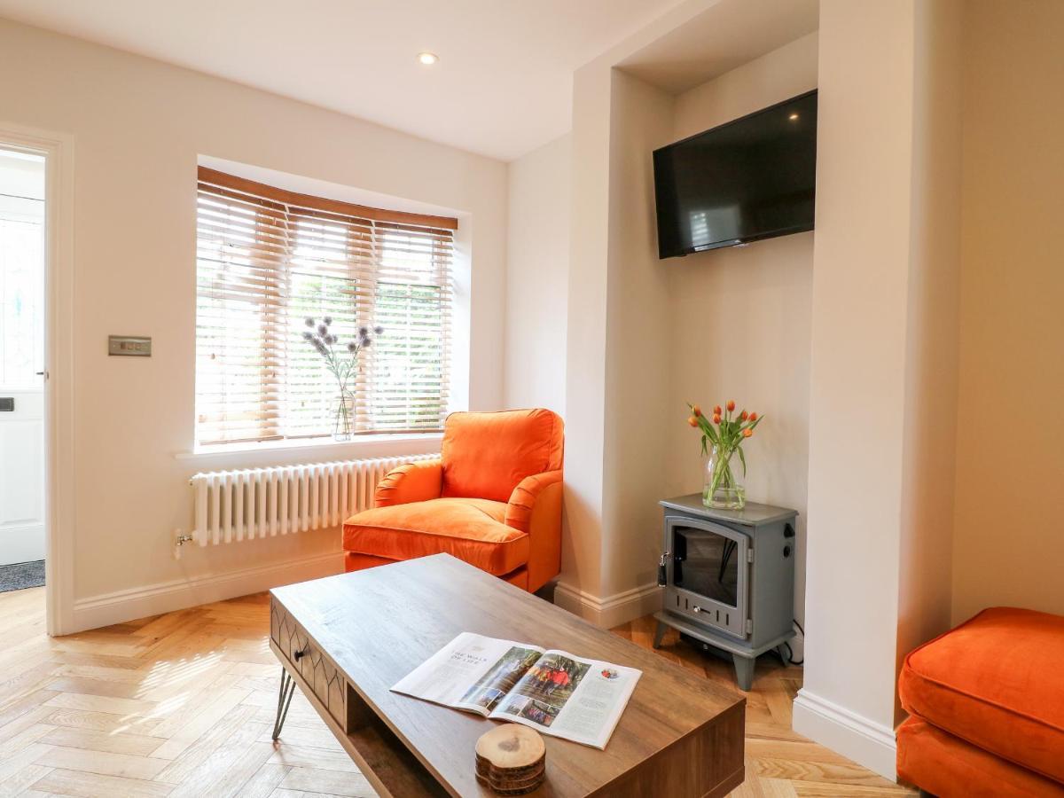 Minster Cottage Lincoln Bagian luar foto