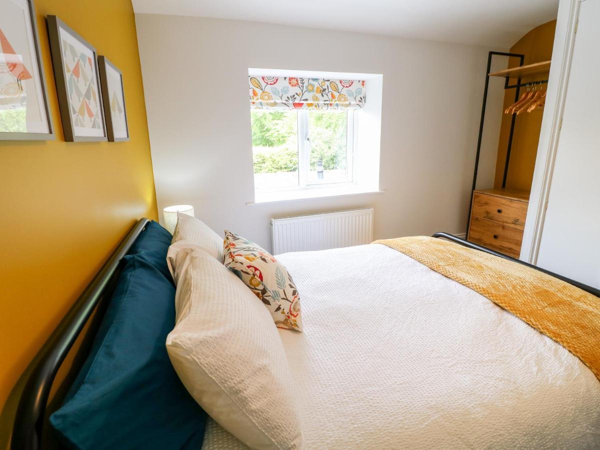 Minster Cottage Lincoln Bagian luar foto